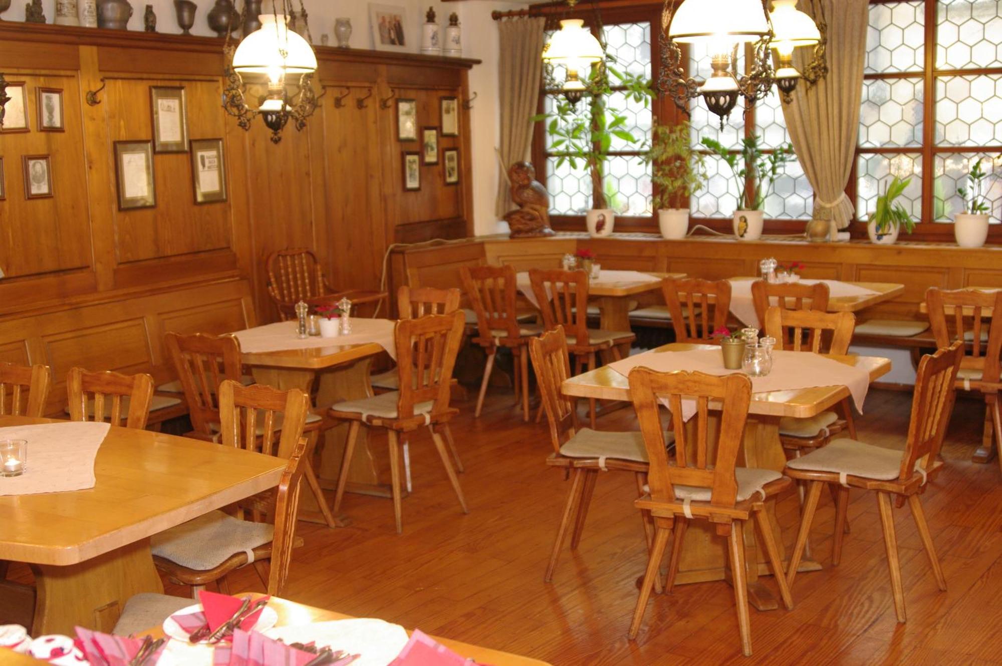 Gasthof Zum Kauzen Ochsenfurt Buitenkant foto