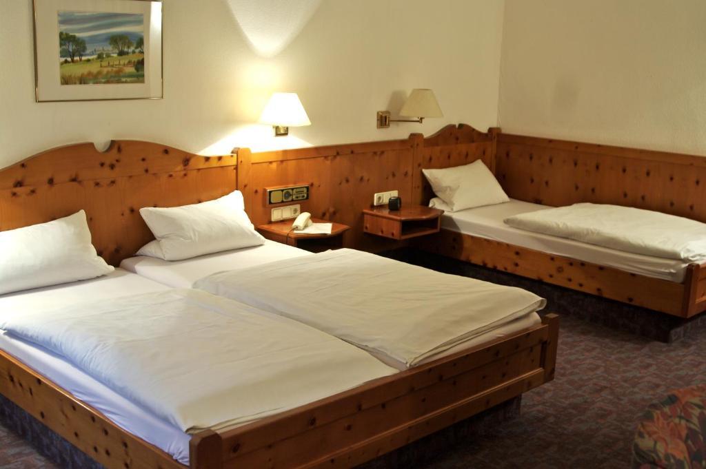 Gasthof Zum Kauzen Ochsenfurt Kamer foto