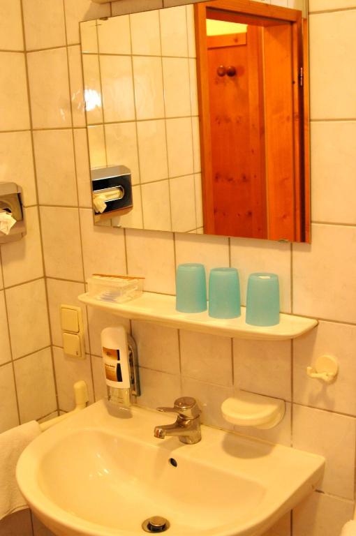 Gasthof Zum Kauzen Ochsenfurt Kamer foto